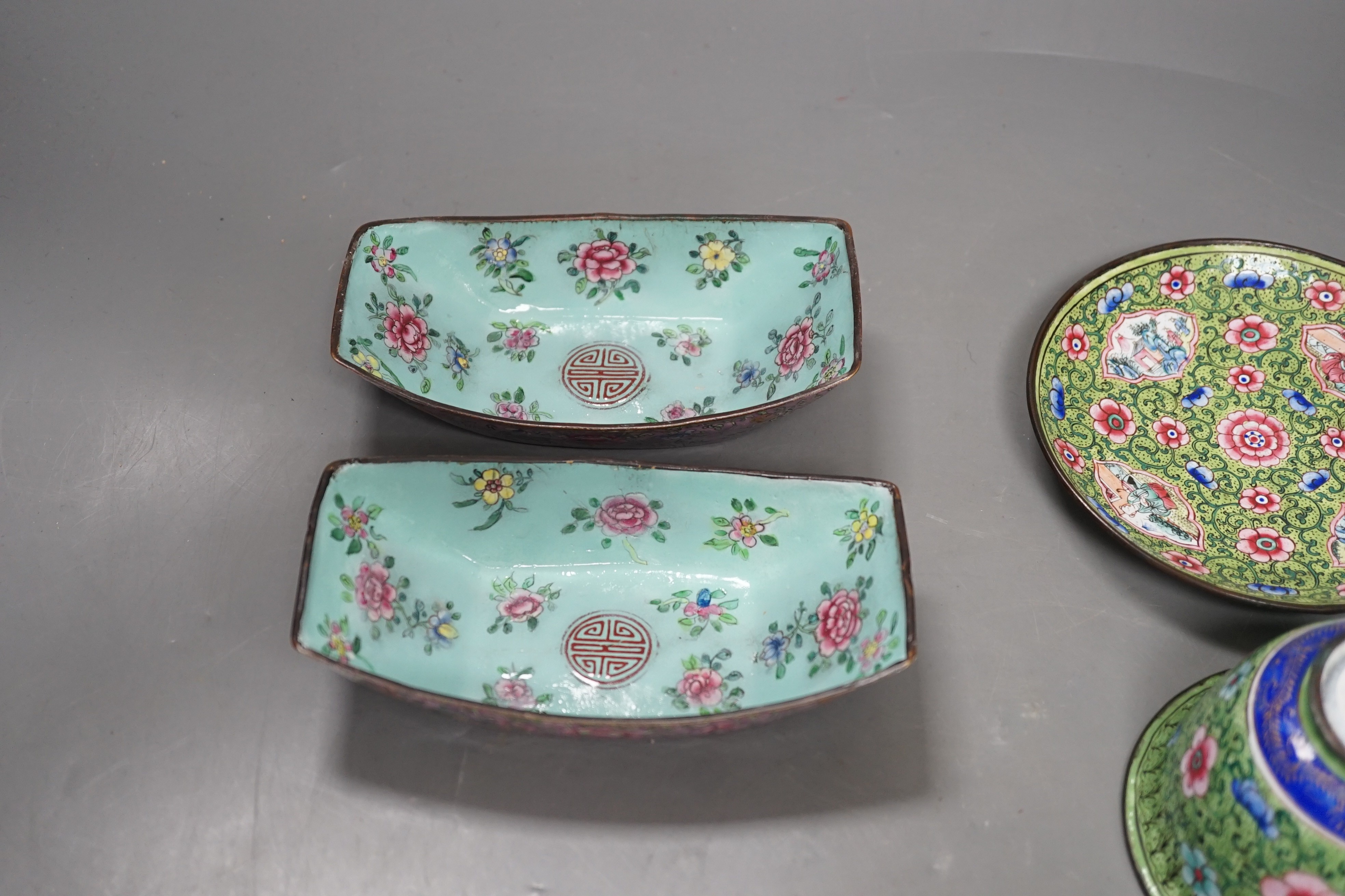 A pair of Chinese Canton enamel boat-shaped dishes, Qianlong; and a Canton enamel bowl and stand (4)